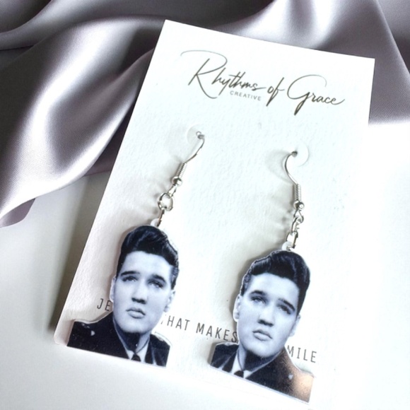 🎸 Rock Your Style: Elvis Presley Dangle Earrings – Iconic Vibes in Every Pair! - Picture 6 of 12